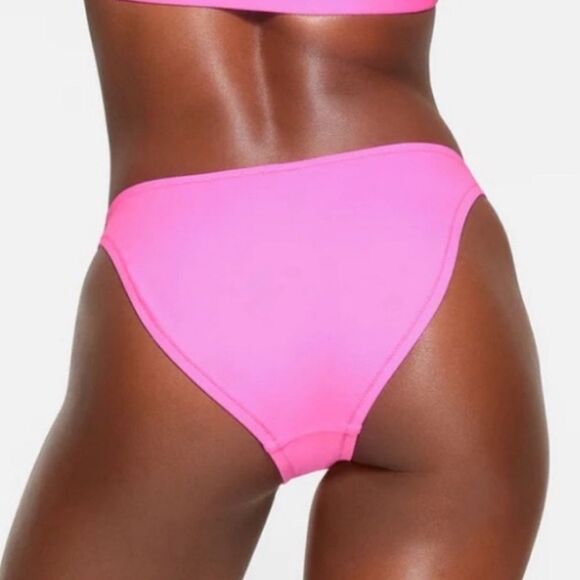 SKIMS NWT Recycled Swim Mid Coverage Bottom Bikini Swim In Pink Taffy - Picture 3 of 7